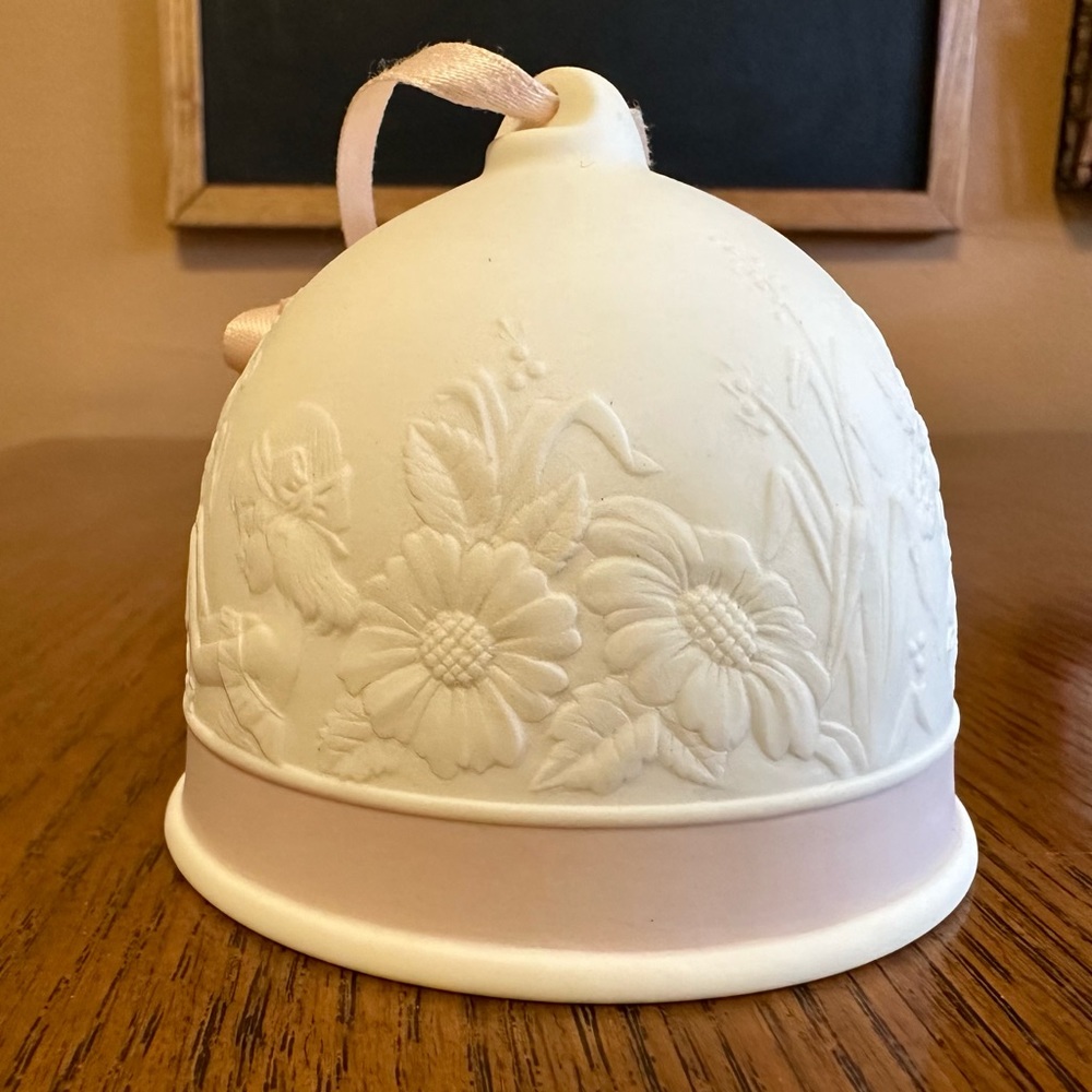 Lladro Collector’s Society Bell - Spring